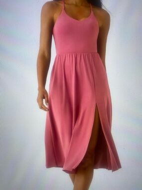 MEDIUM.  HALARA SOFTLY ZERO AIRY MIDI DRESS